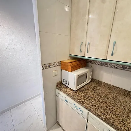 Acogedor Estudio Con Parking Cerca De La Playa Apartament *